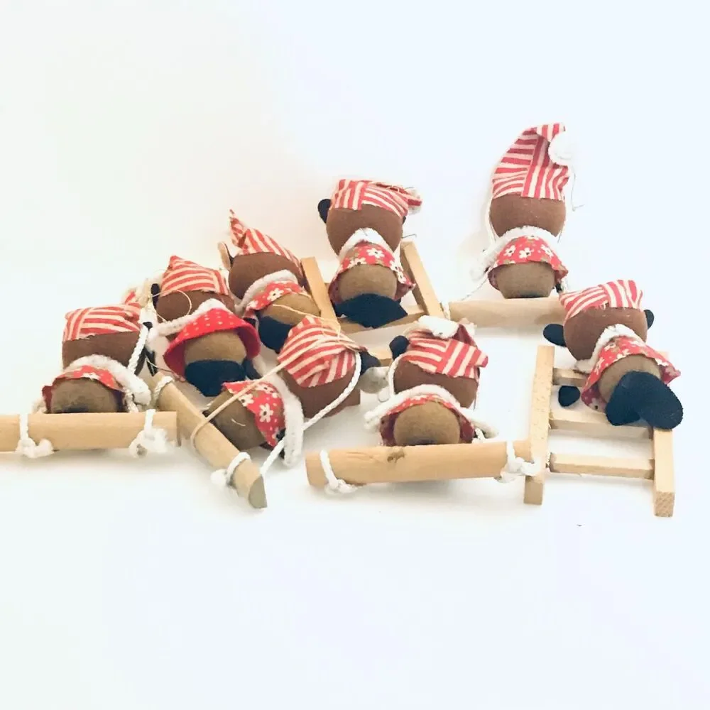 #2850 Bear Christmas ornaments 2.75 X 2.75